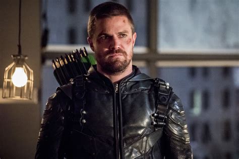 arrow oliver queen|how did oliver queen die.